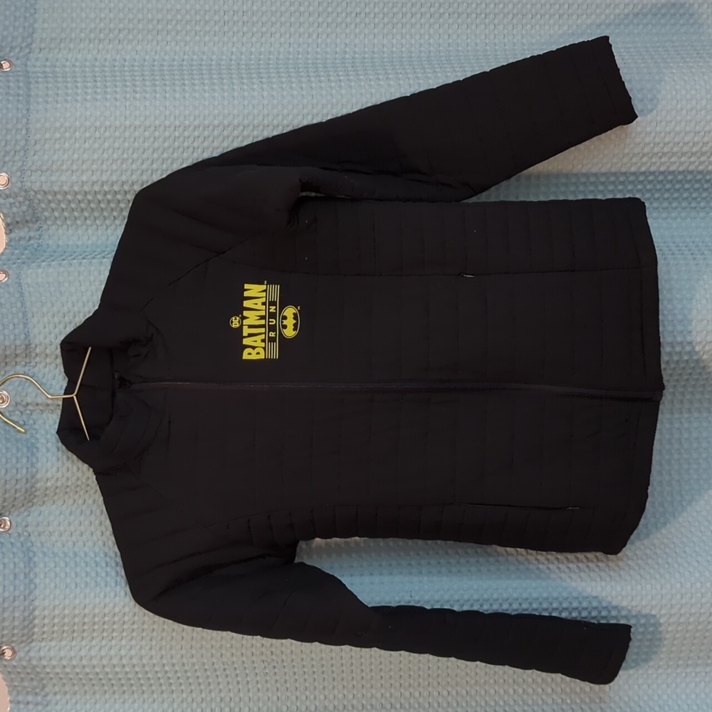EUC Sz XS 100% Polyester Quilted Black Batman Run Jacket